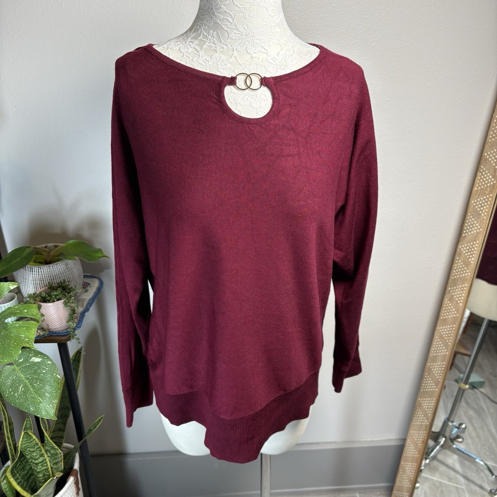 GNC Women ~XL* Burgundy Sweater Keyhole Ring Detail Lightweight Knit